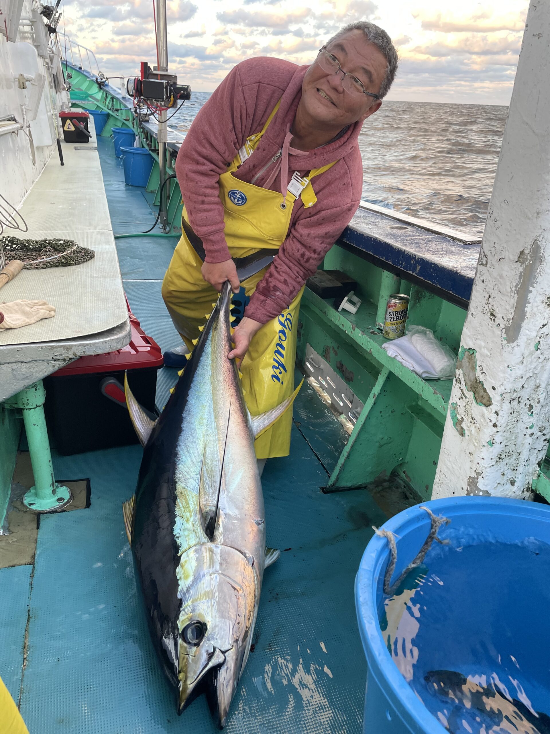 キハダ泳がせ出船😊南伊豆忠兵衛丸【公式サイト】